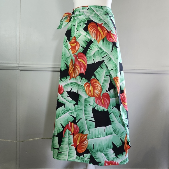 Vintage 90's Hawaiian Tropical Lightweight Statement Wrap Skirt - Picture 2 of 8